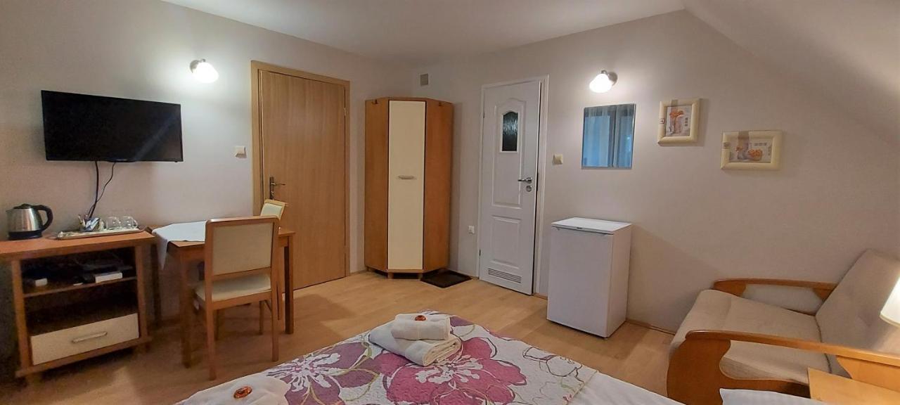 Dom Pod Kasztanami Apartment Казимеж Долни Екстериор снимка